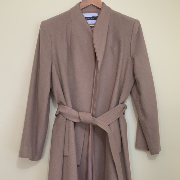 Fleurette Neiman-Marcus Vintage 100% Camel Hair Belted Wrap Walking Trench Coat - Picture 5 of 17